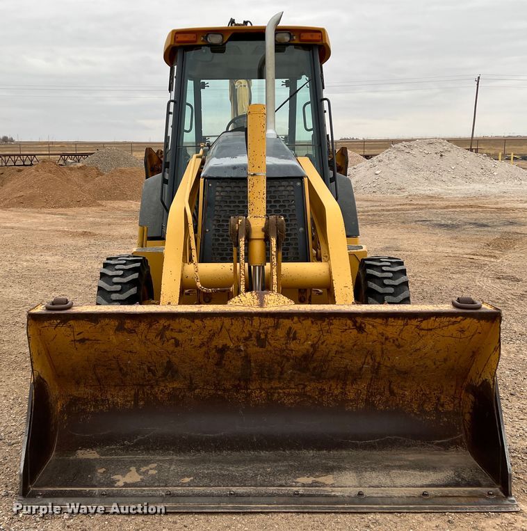 image for item DJ7627 2001 John Deere 310SG  backhoe