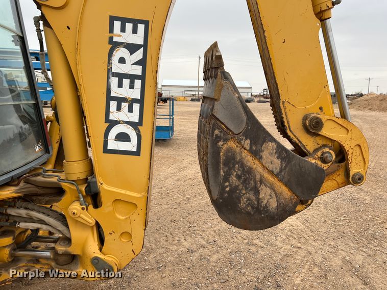 image for item DJ7627 2001 John Deere 310SG  backhoe