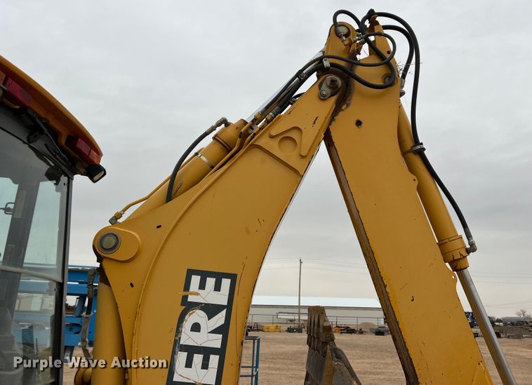 image for item DJ7627 2001 John Deere 310SG  backhoe