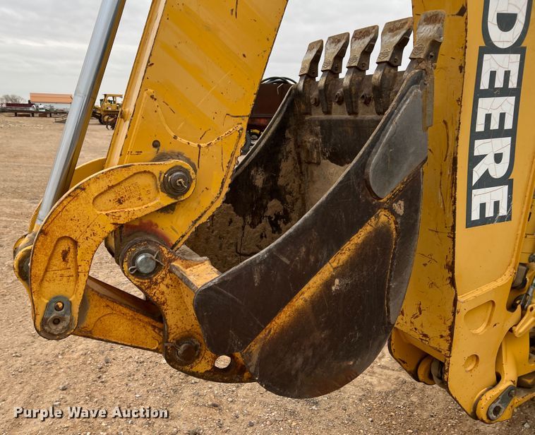 image for item DJ7627 2001 John Deere 310SG  backhoe