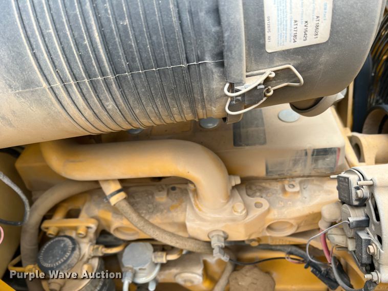 image for item DJ7627 2001 John Deere 310SG  backhoe