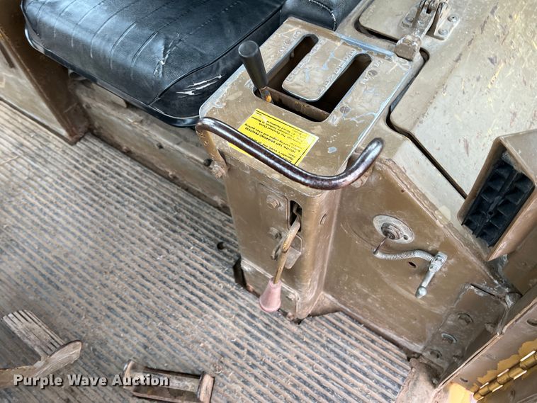 image for item DJ7628 1980 Caterpillar D5B  dozer