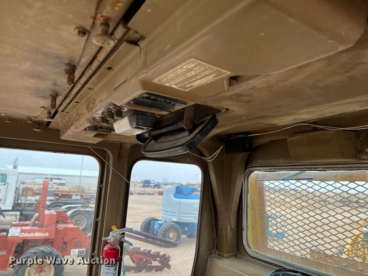 image for item DJ7628 1980 Caterpillar D5B  dozer