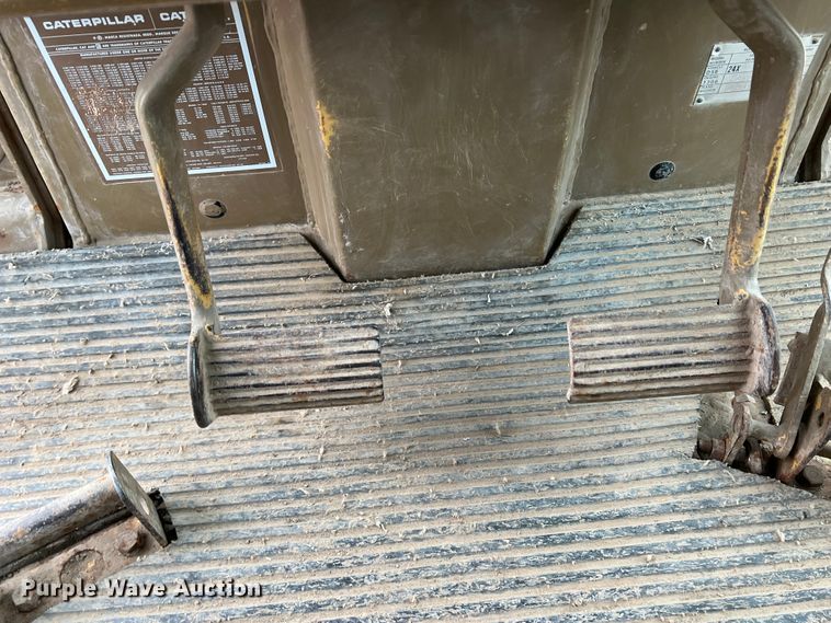 image for item DJ7628 1980 Caterpillar D5B  dozer