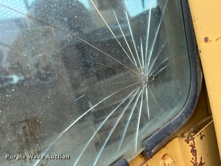 image for item DJ7628 1980 Caterpillar D5B  dozer