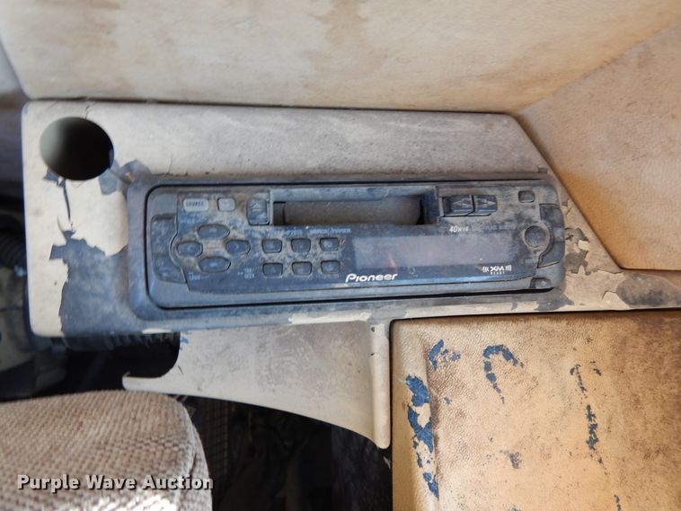 image for item DK0306 1998 Caterpillar M318  wheeled excavator