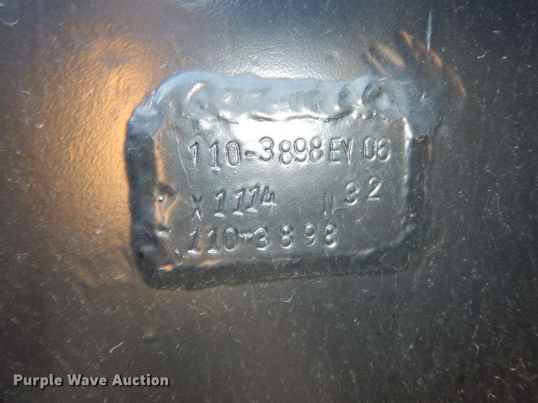 image for item DK0306 1998 Caterpillar M318  wheeled excavator