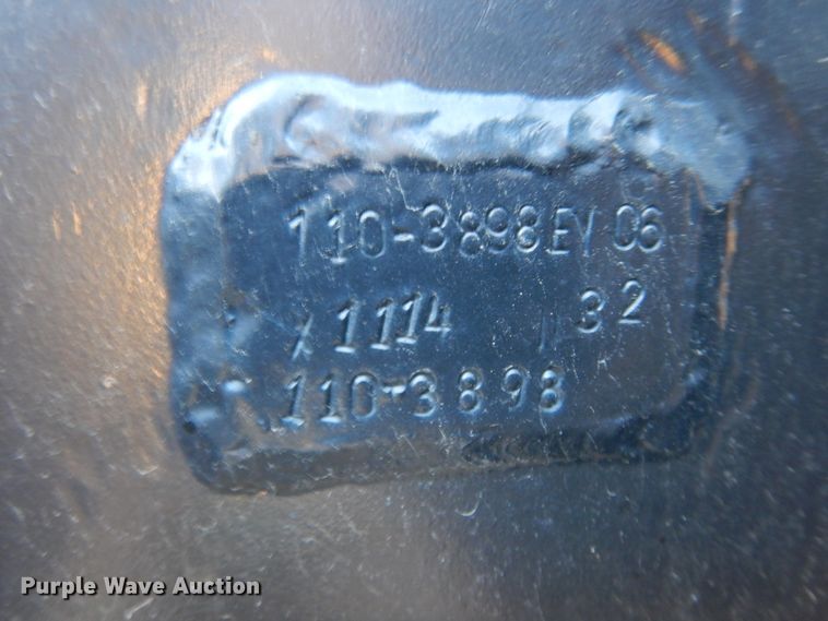 image for item DK0306 1998 Caterpillar M318  wheeled excavator