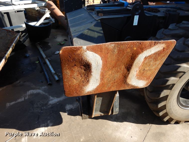 image for item DK0306 1998 Caterpillar M318  wheeled excavator