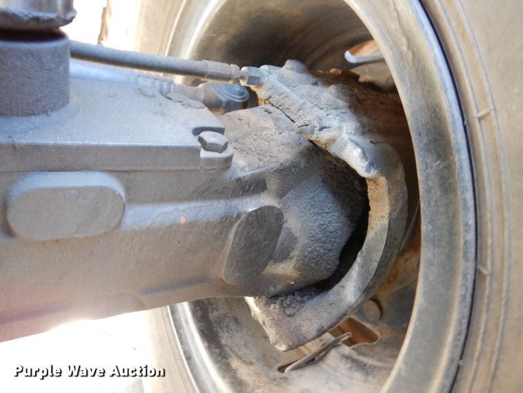 image for item DK0306 1998 Caterpillar M318  wheeled excavator