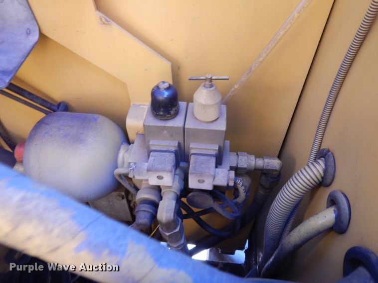 image for item DK0306 1998 Caterpillar M318  wheeled excavator