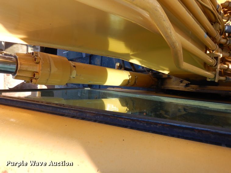 image for item DK0306 1998 Caterpillar M318  wheeled excavator