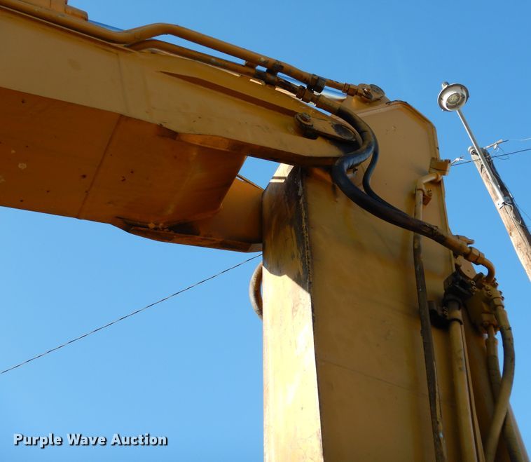 image for item DK0306 1998 Caterpillar M318  wheeled excavator