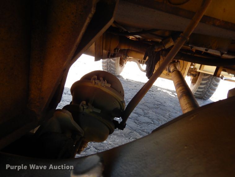 image for item DK0329 1992 Gradall G3WD  wheeled excavator