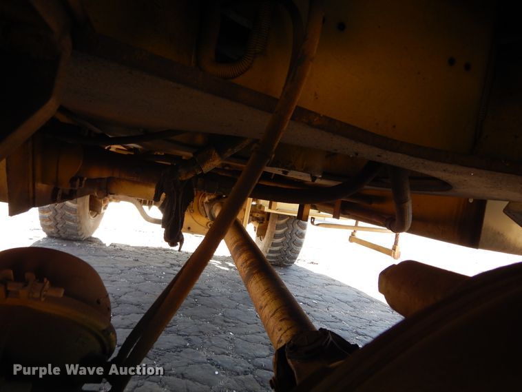 image for item DK0329 1992 Gradall G3WD  wheeled excavator