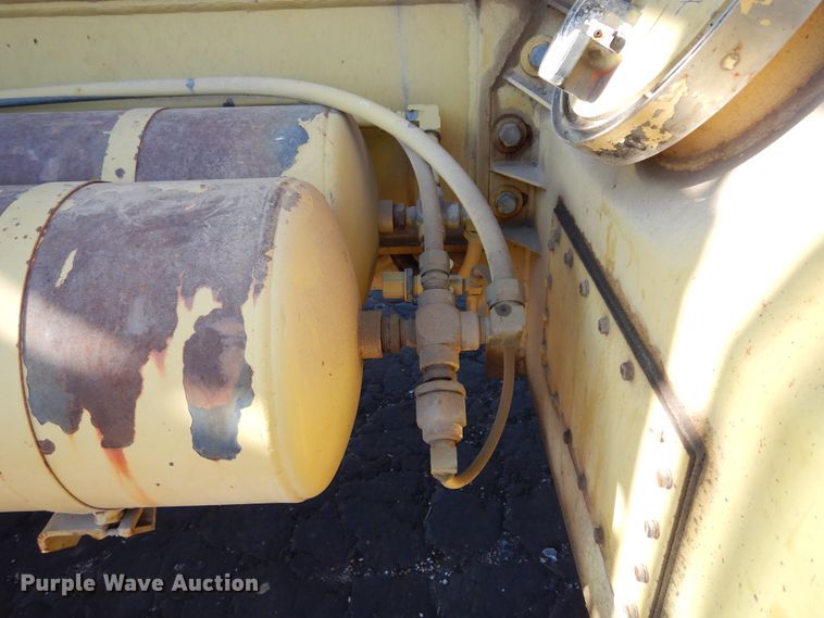 image for item DK0329 1992 Gradall G3WD  wheeled excavator