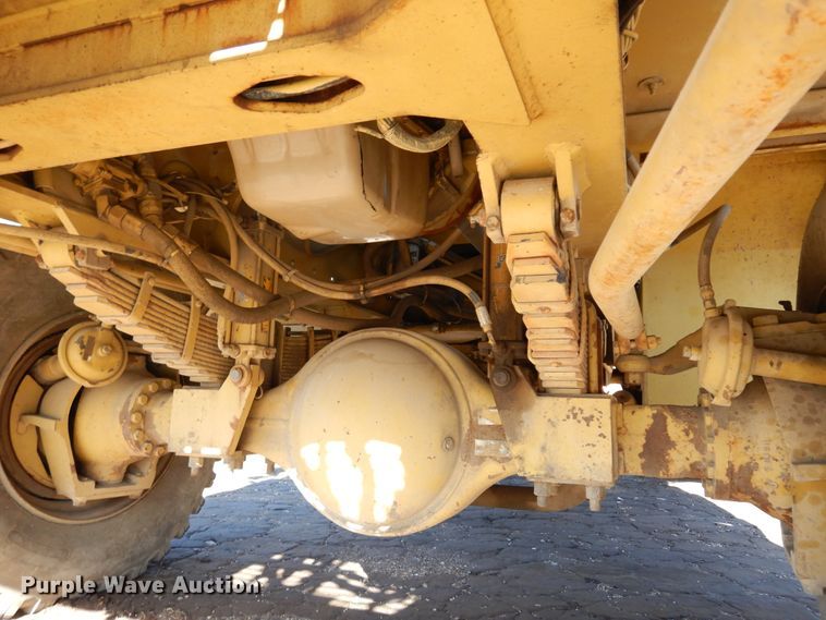 image for item DK0329 1992 Gradall G3WD  wheeled excavator