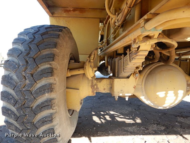 image for item DK0329 1992 Gradall G3WD  wheeled excavator