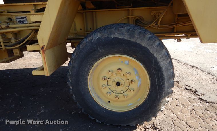 image for item DK0329 1992 Gradall G3WD  wheeled excavator