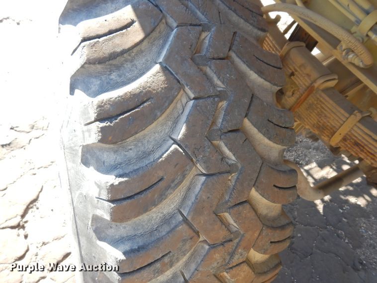 image for item DK0329 1992 Gradall G3WD  wheeled excavator