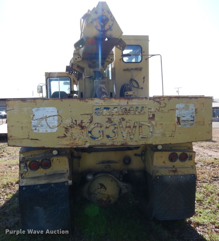 image for item DK0330 1993 Gradall G3WD  wheeled excavator