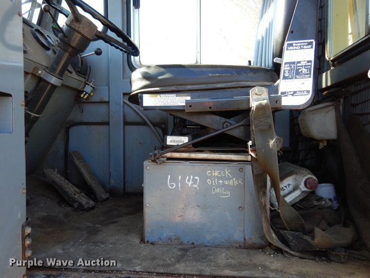 image for item DK0330 1993 Gradall G3WD  wheeled excavator