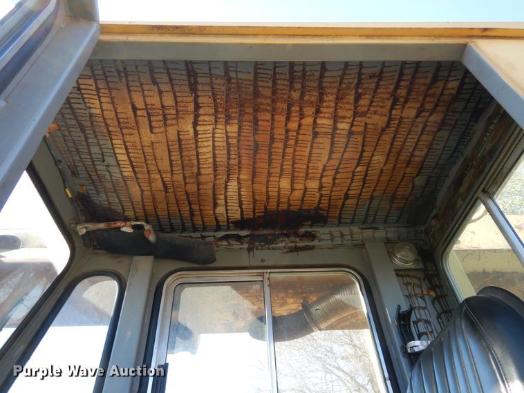 image for item DK0330 1993 Gradall G3WD  wheeled excavator