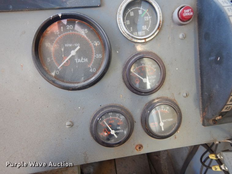 image for item DK0330 1993 Gradall G3WD  wheeled excavator