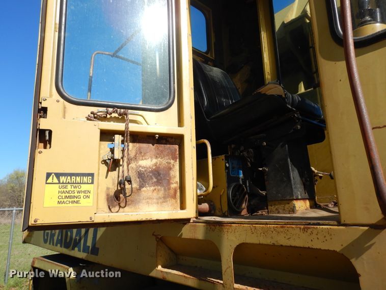 image for item DK0330 1993 Gradall G3WD  wheeled excavator