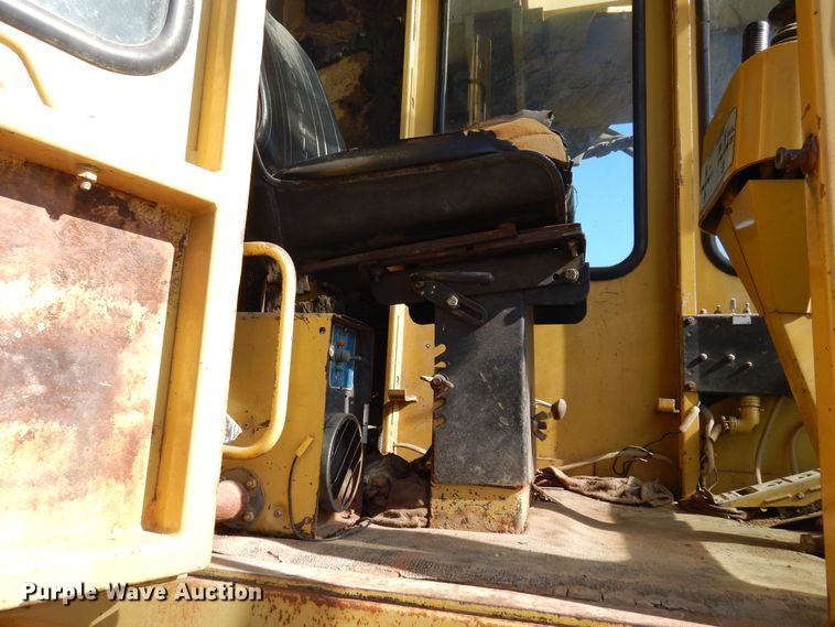 image for item DK0330 1993 Gradall G3WD  wheeled excavator