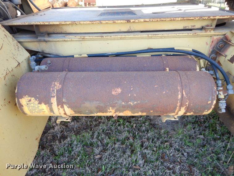 image for item DK0330 1993 Gradall G3WD  wheeled excavator