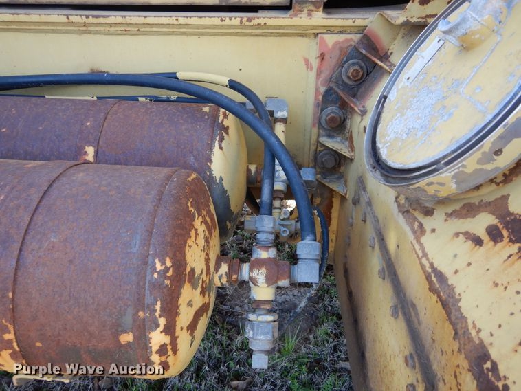 image for item DK0330 1993 Gradall G3WD  wheeled excavator