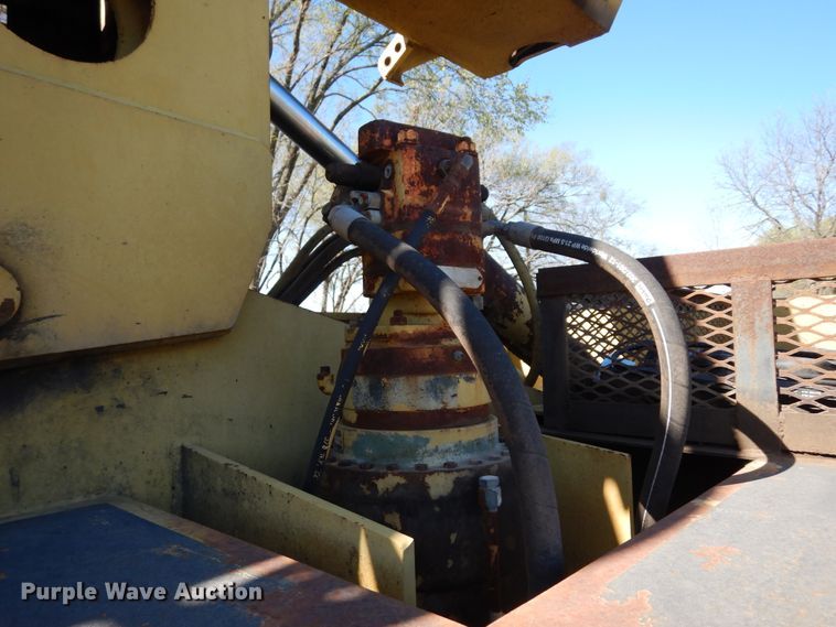 image for item DK0330 1993 Gradall G3WD  wheeled excavator