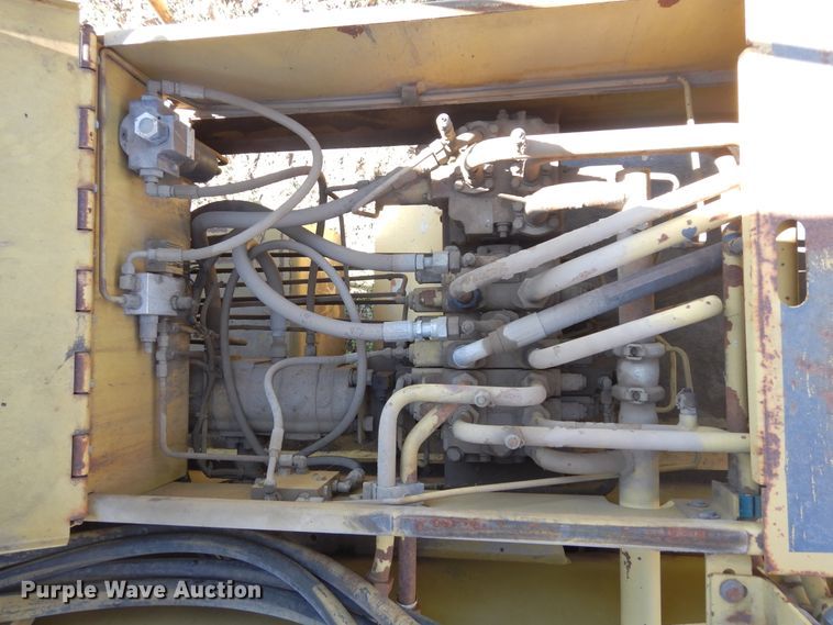 image for item DK0330 1993 Gradall G3WD  wheeled excavator