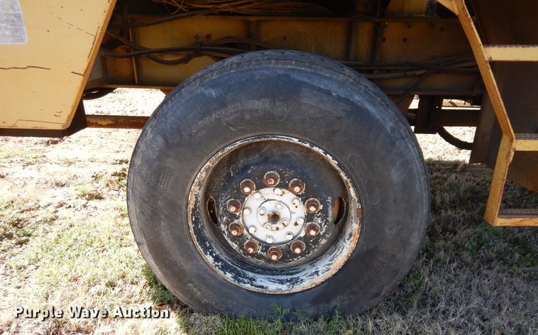 image for item DK0330 1993 Gradall G3WD  wheeled excavator