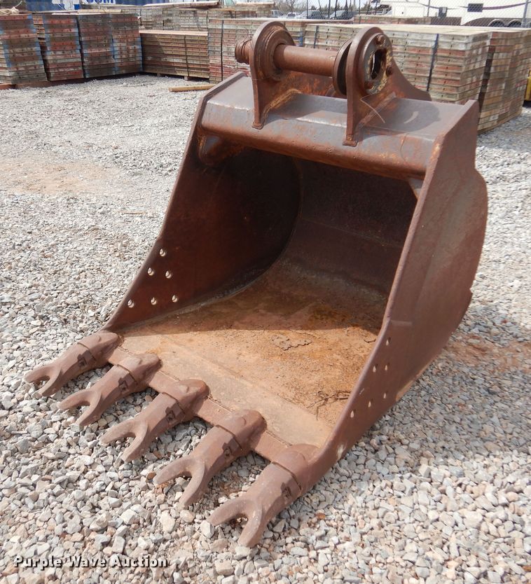 image for item DK4401 John Deere  41" W excavator bucket