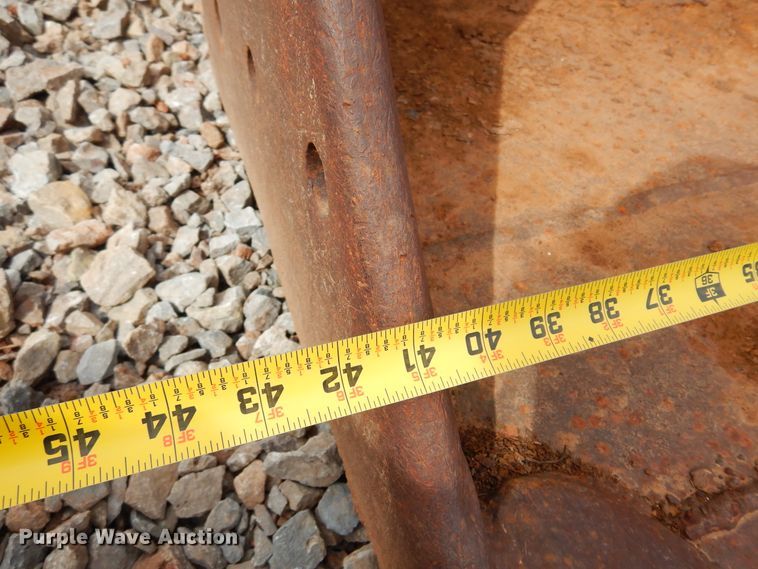 image for item DK4401 John Deere  41" W excavator bucket