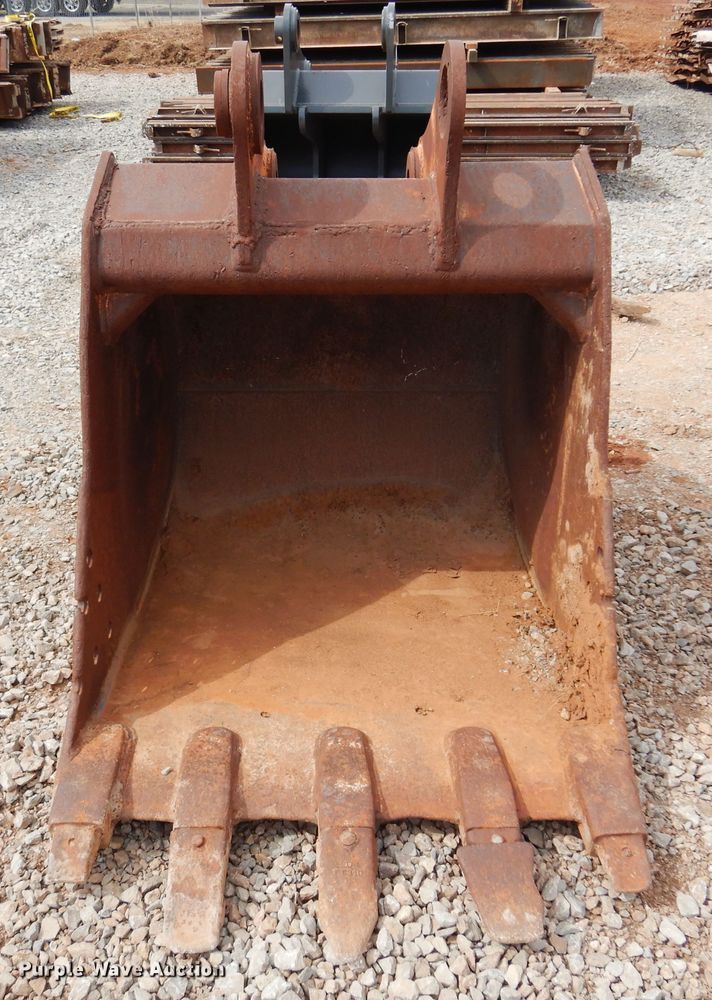 image for item DK4402 John Deere  41" W excavator bucket