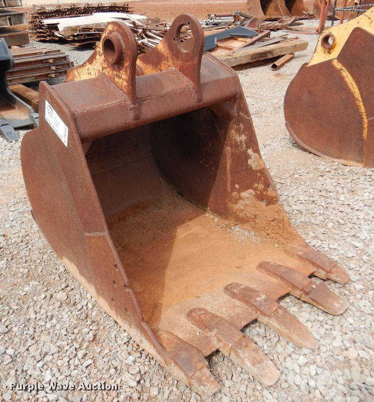 image for item DK4402 John Deere  41" W excavator bucket