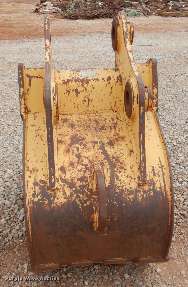 image for item DK4403 John Deere  30" W excavator bucket