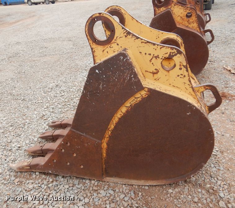 image for item DK4403 John Deere  30" W excavator bucket