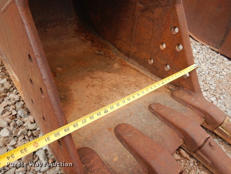 image for item DK4403 John Deere  30" W excavator bucket