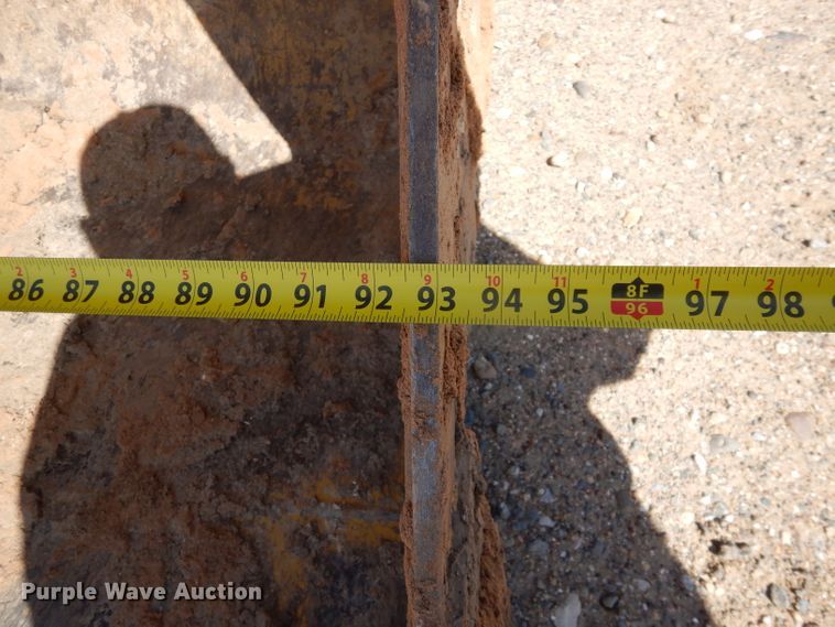 image for item DK7263 2013 Caterpillar 420F  backhoe