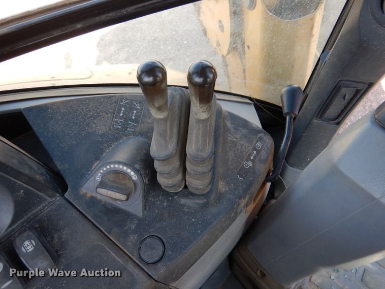 image for item DK7263 2013 Caterpillar 420F  backhoe