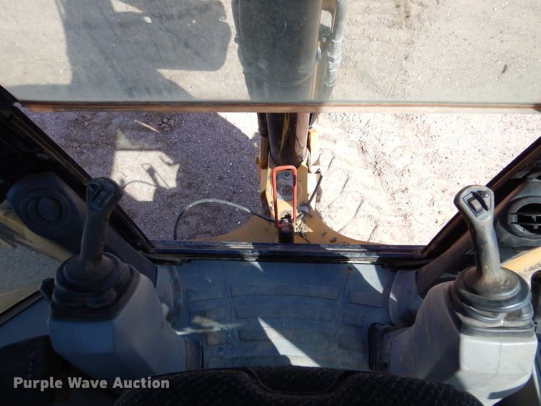 image for item DK7263 2013 Caterpillar 420F  backhoe