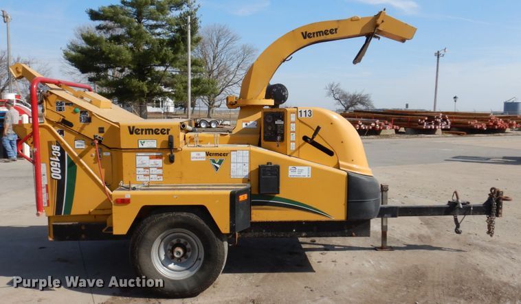 image for item DL3731 2012 Vermeer BC1500  wood chipper