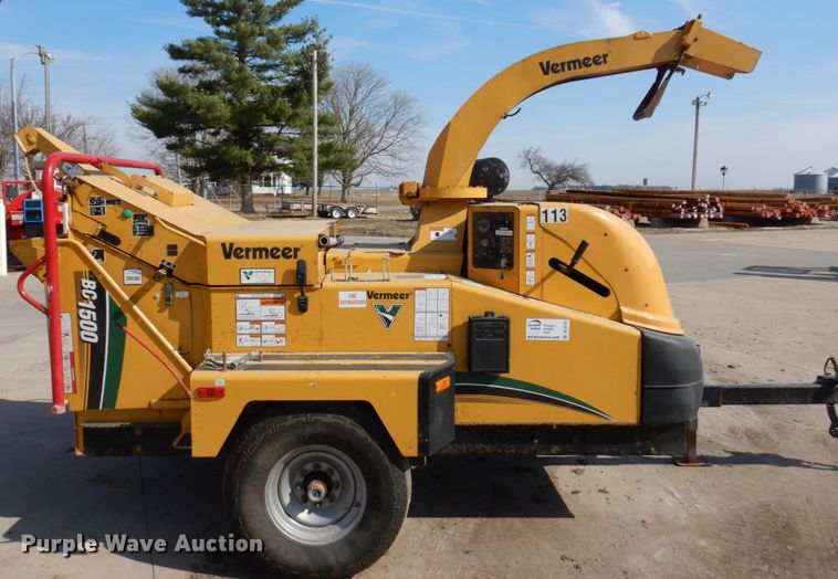 image for item DL3731 2012 Vermeer BC1500  wood chipper