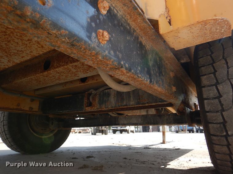 image for item DL3731 2012 Vermeer BC1500  wood chipper