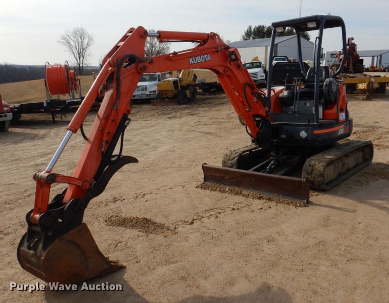 image for item DL3732 2003 Kubota U35  mini excavator
