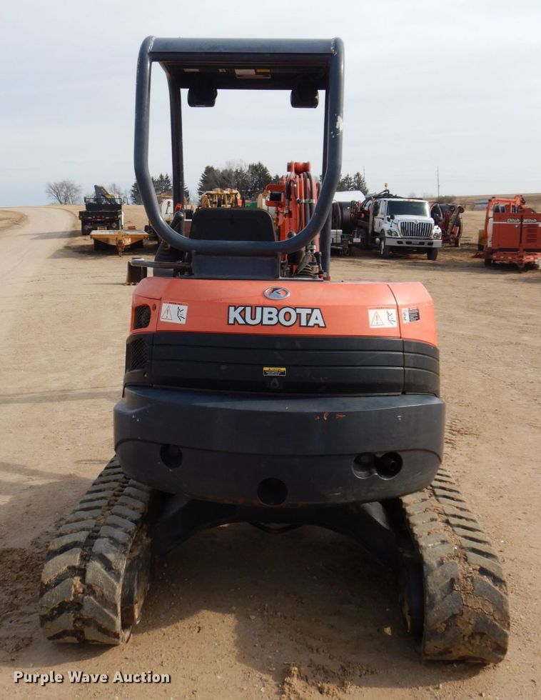 image for item DL3732 2003 Kubota U35  mini excavator